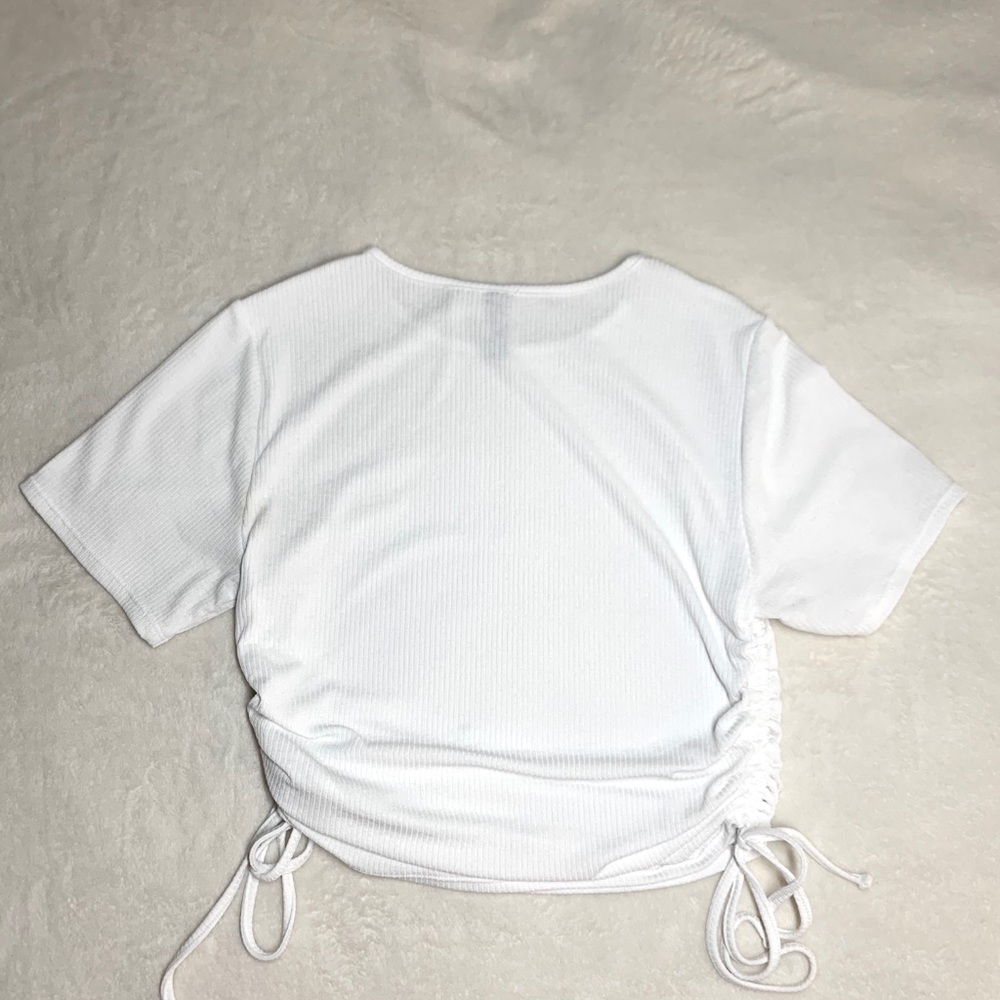 Ribbed Side Ruched Tee - Picture 2 of 2
